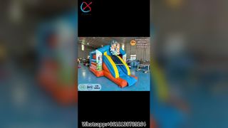 Divertimento con lo scivolo Bluey Bounce House per bambini