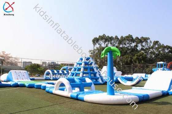 Parco acquatico gonfiabile colorato sigillato giochi d'acqua gonfiabili