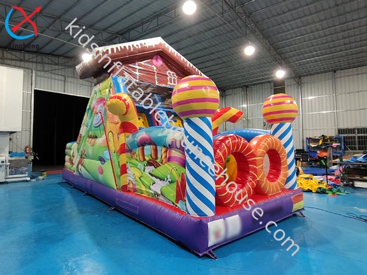 Corsi di ostacoli gonfiabili in PVC a tema caramelle Castello di salto all'aperto